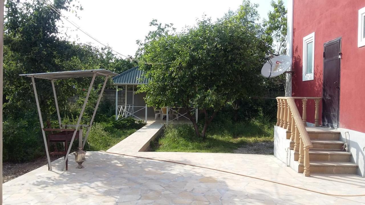 Family Holiday Home. 구사르 외부 사진