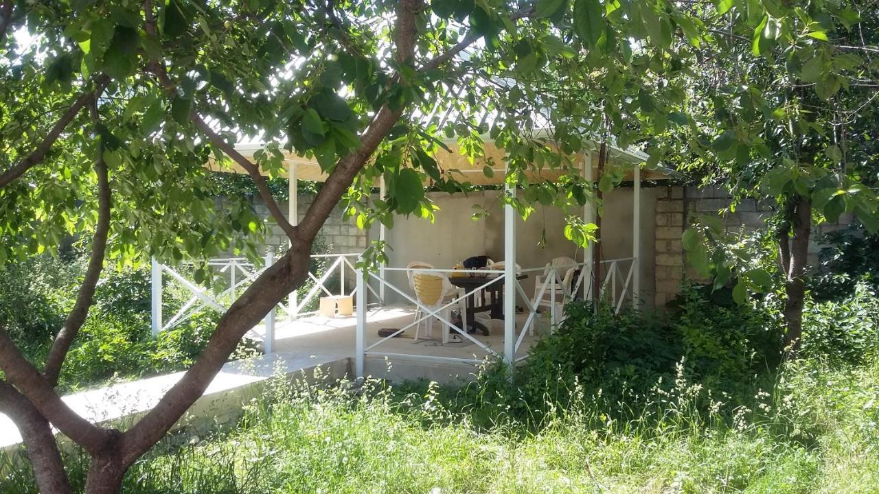 Family Holiday Home. 구사르 외부 사진