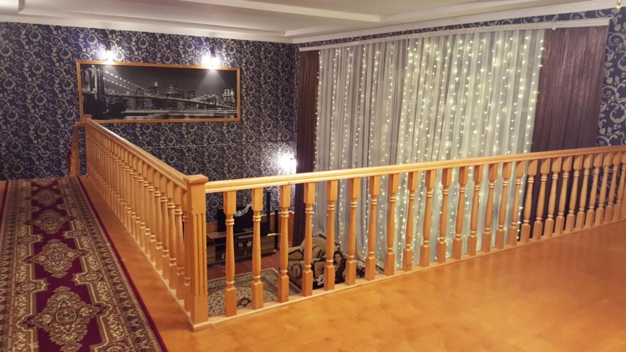 Family Holiday Home. 구사르 외부 사진